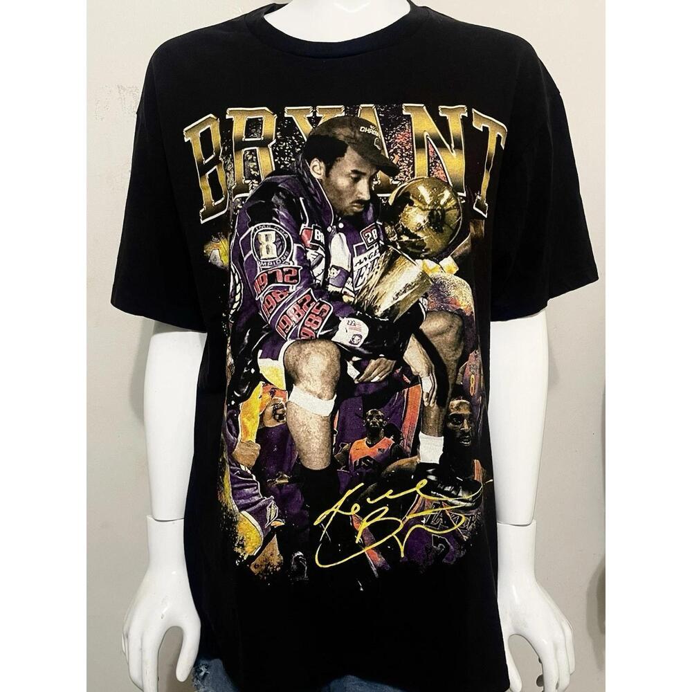 Kobe Bryant Champion Graphic Large T-Shirt